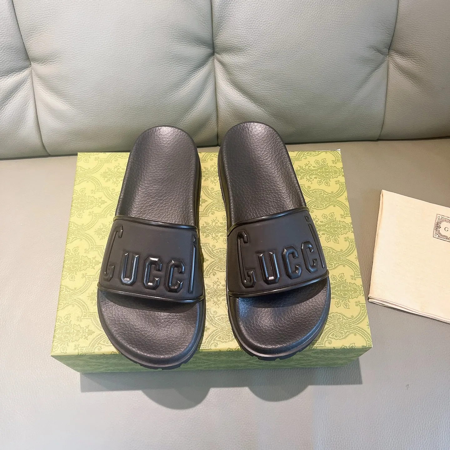 Men's Men's Shoes 130🐮🐮Gucci Gucci Slippers Gucci 2024 latest beach sandals slippers Original molding double G LOGO Original molding consistent Outsole: Men's Men's Shoes u double-layer outsole Size: 35-46
